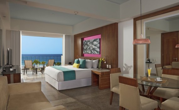 Sea View King Size Junior Suite Krystal Grand Los Cabos Hotel San José del Cabo