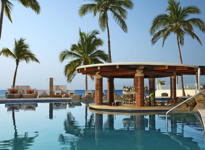 Oasis Bar Krystal Grand® Los Cabos Oasis Bar Krystal Grand® Los Cabos