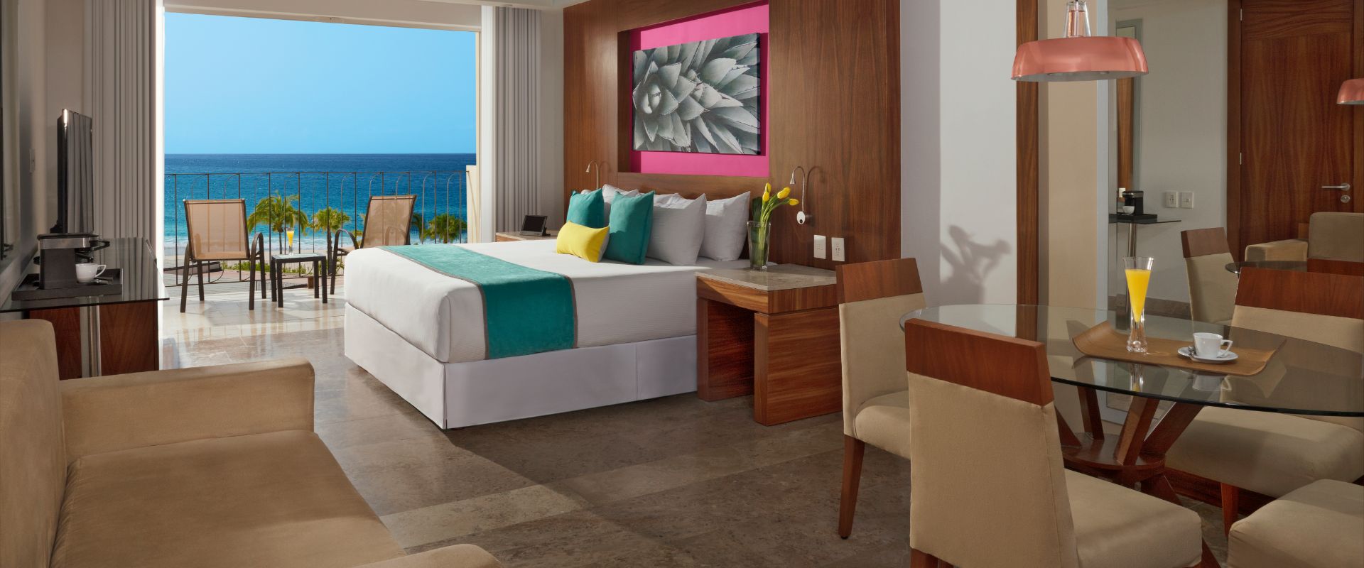 Krystal Grand® Los Cabos Krystal Grand® Los Cabos